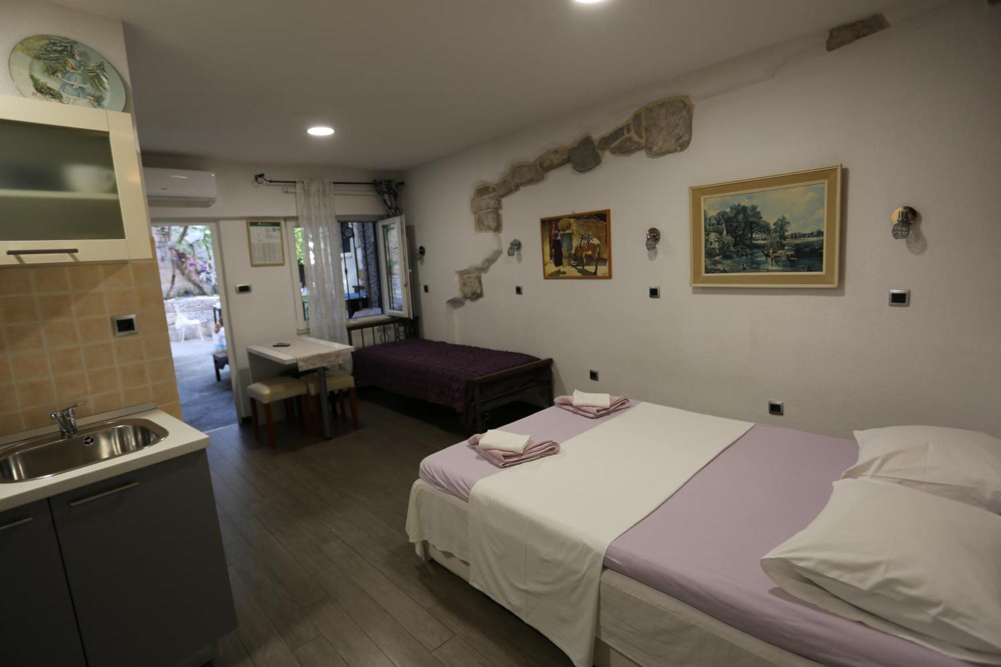 Apartments Nikolla Сплит Экстерьер фото