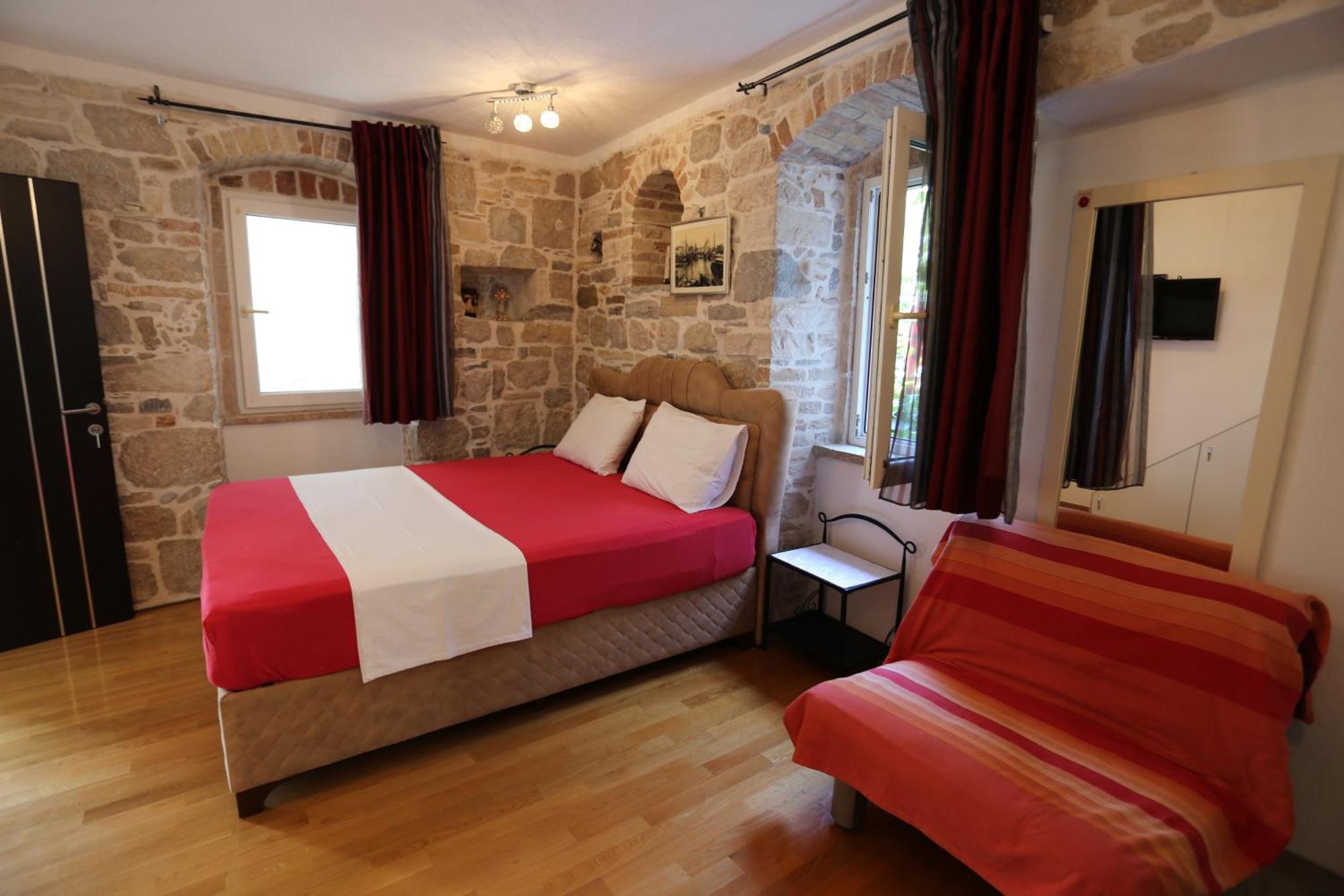 Apartments Nikolla Сплит Экстерьер фото