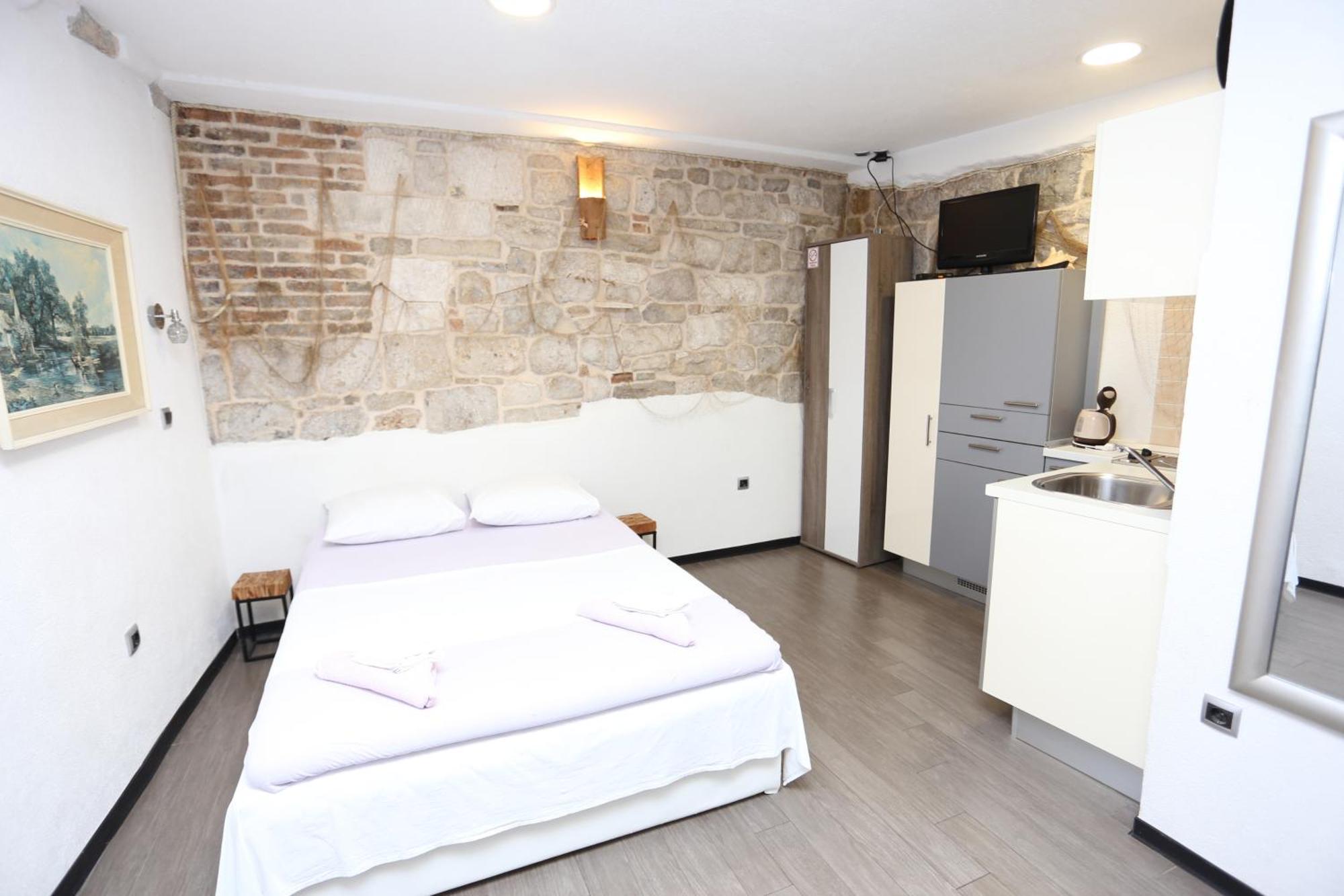 Apartments Nikolla Сплит Экстерьер фото