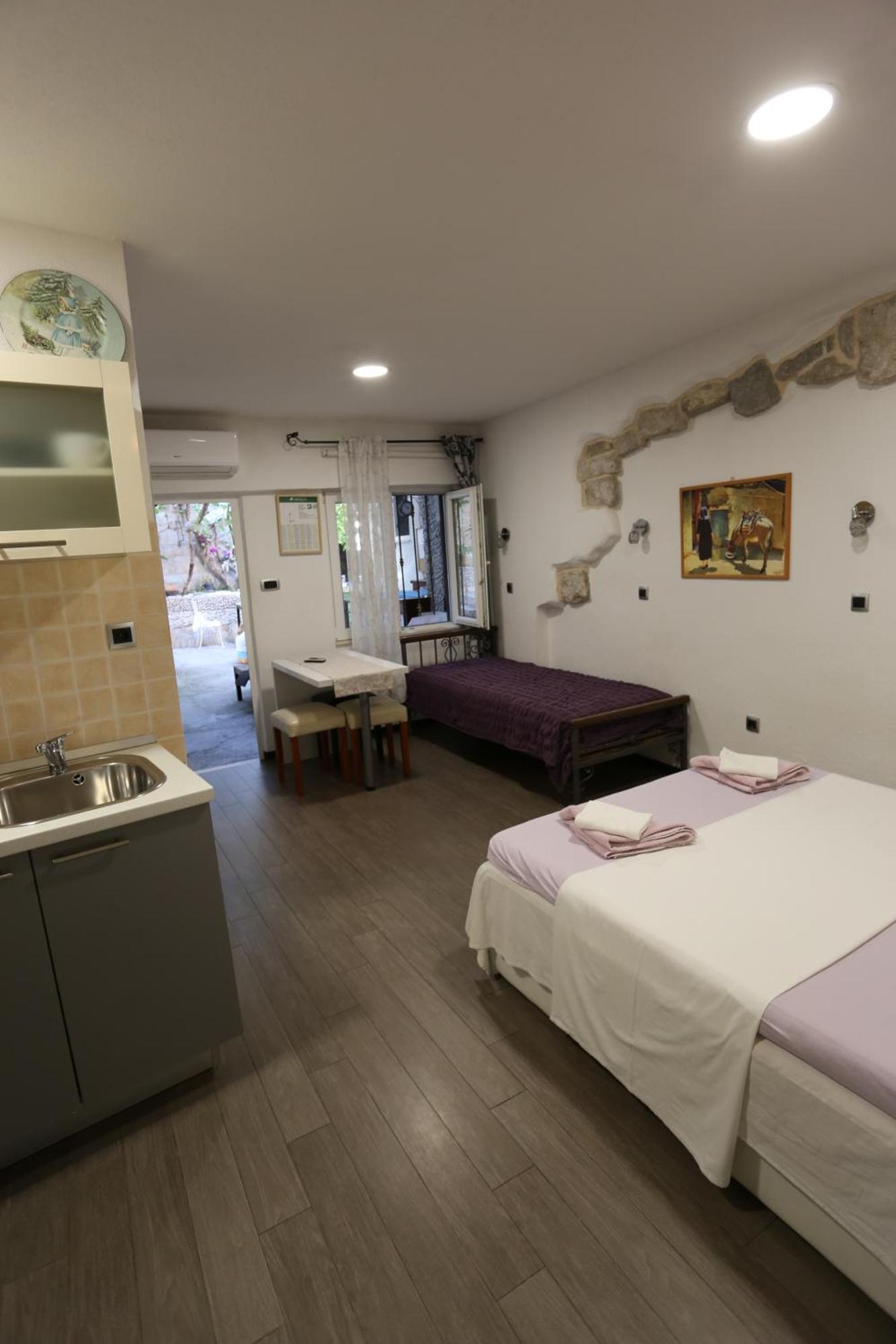Apartments Nikolla Сплит Экстерьер фото