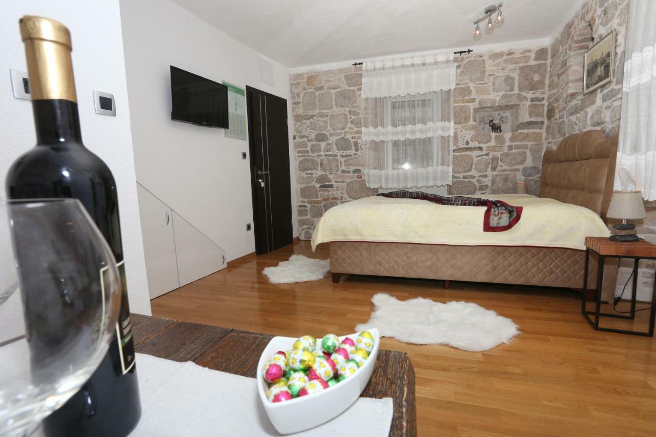 Apartments Nikolla Сплит Экстерьер фото